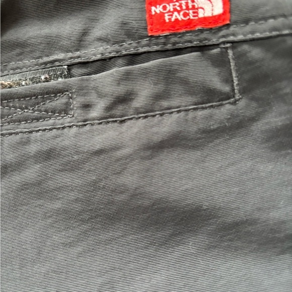The North Face Paramount Valley Convertible Pants Women's Sz 8  Gray Zip Off - Picture 7 of 8